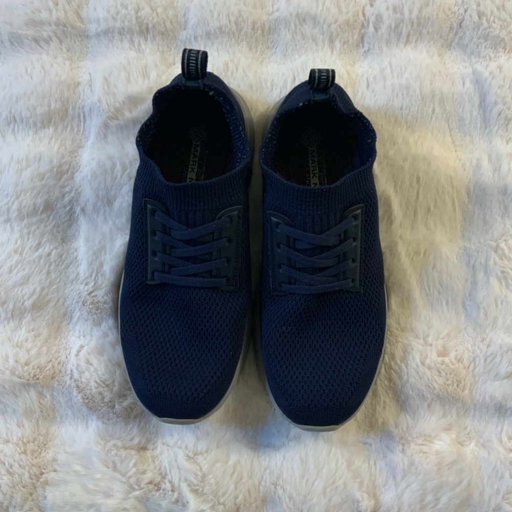 Men Shoes - Picture 4 of 4